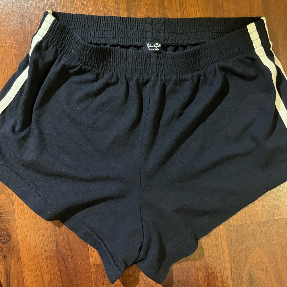 BRANDY MELVILLE : John Galt Shorts Pants